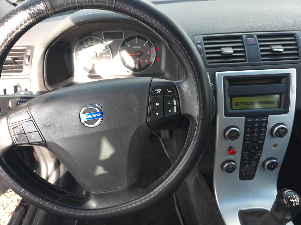 Volvo V50 D2 R-design