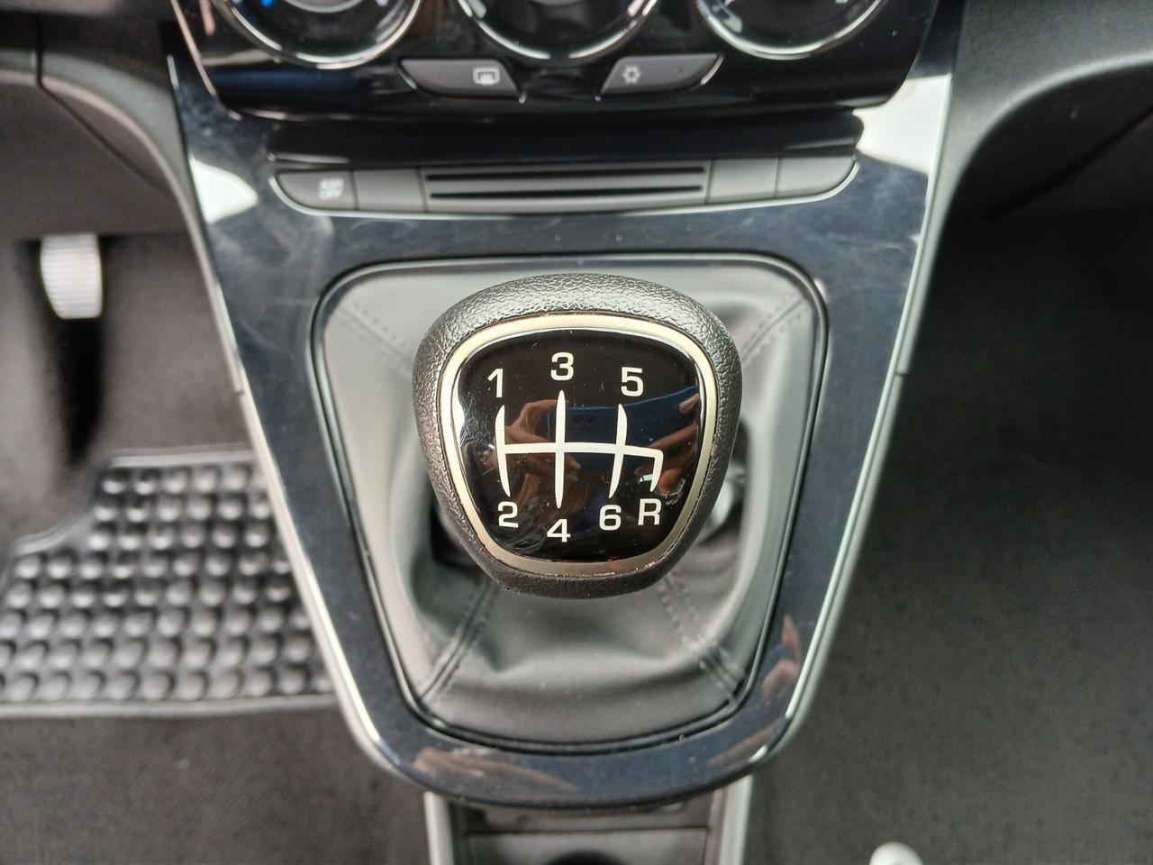 Lancia Ypsilon 1.0 HYBRID 70CV GOLD 2023