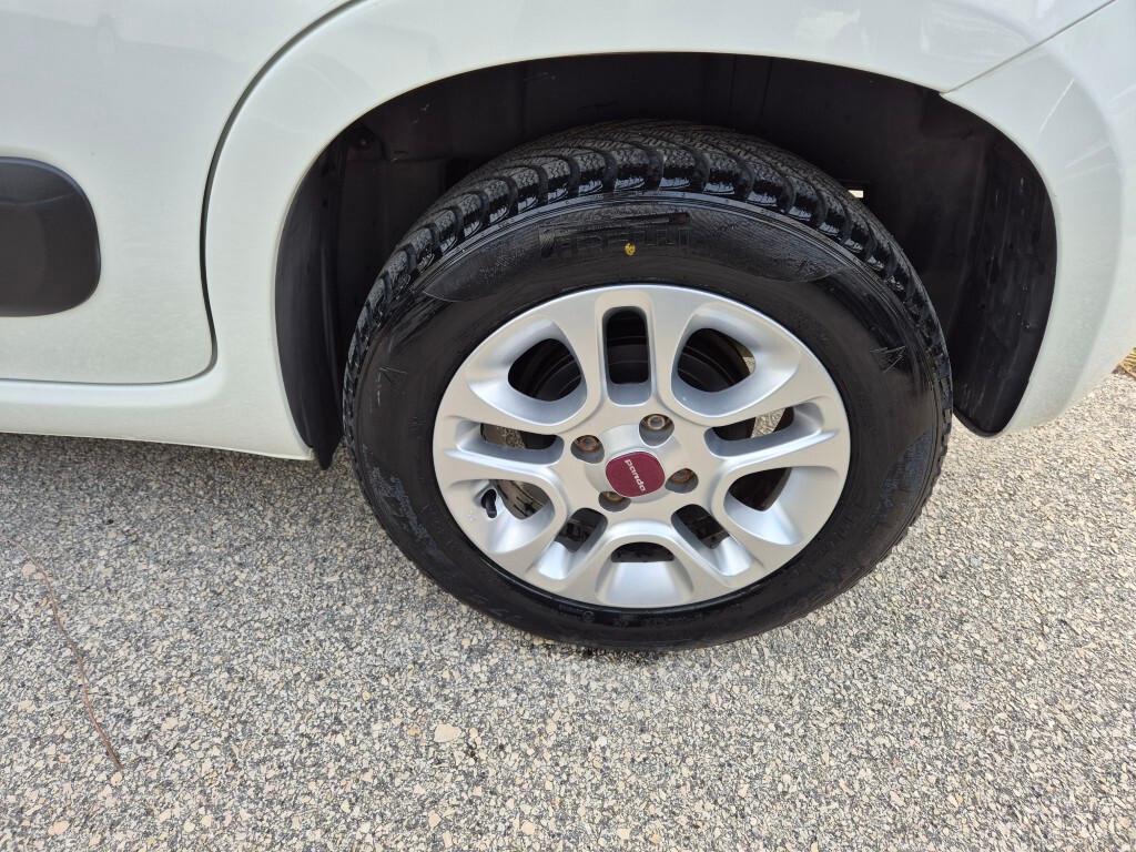 Fiat Panda 1.2 69CV 7.000 KM COMANDI AL VOLANTE