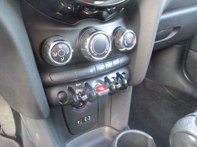 MINI Cooper D 1.5 Cooper D Boost - LED/Bluetooth