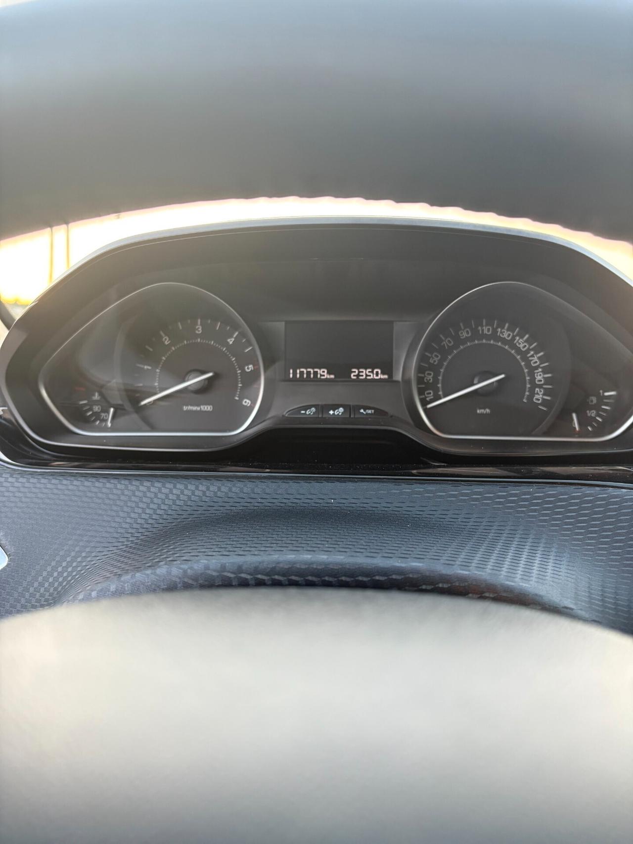 Peugeot 2008 BlueHDi unico proprietario