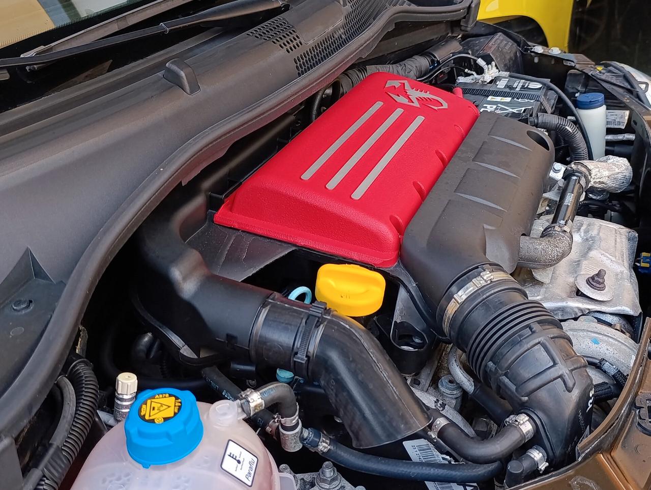 Abarth 595 C 1.4 Turbo 165 CV Scorpioneoro 1 di 1.000 al mondo