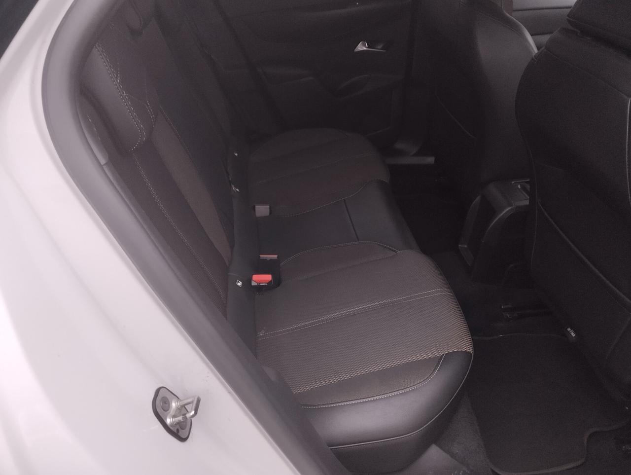 Ds DS3 3 CROSSBACK 130 EAT8 SO CHIC