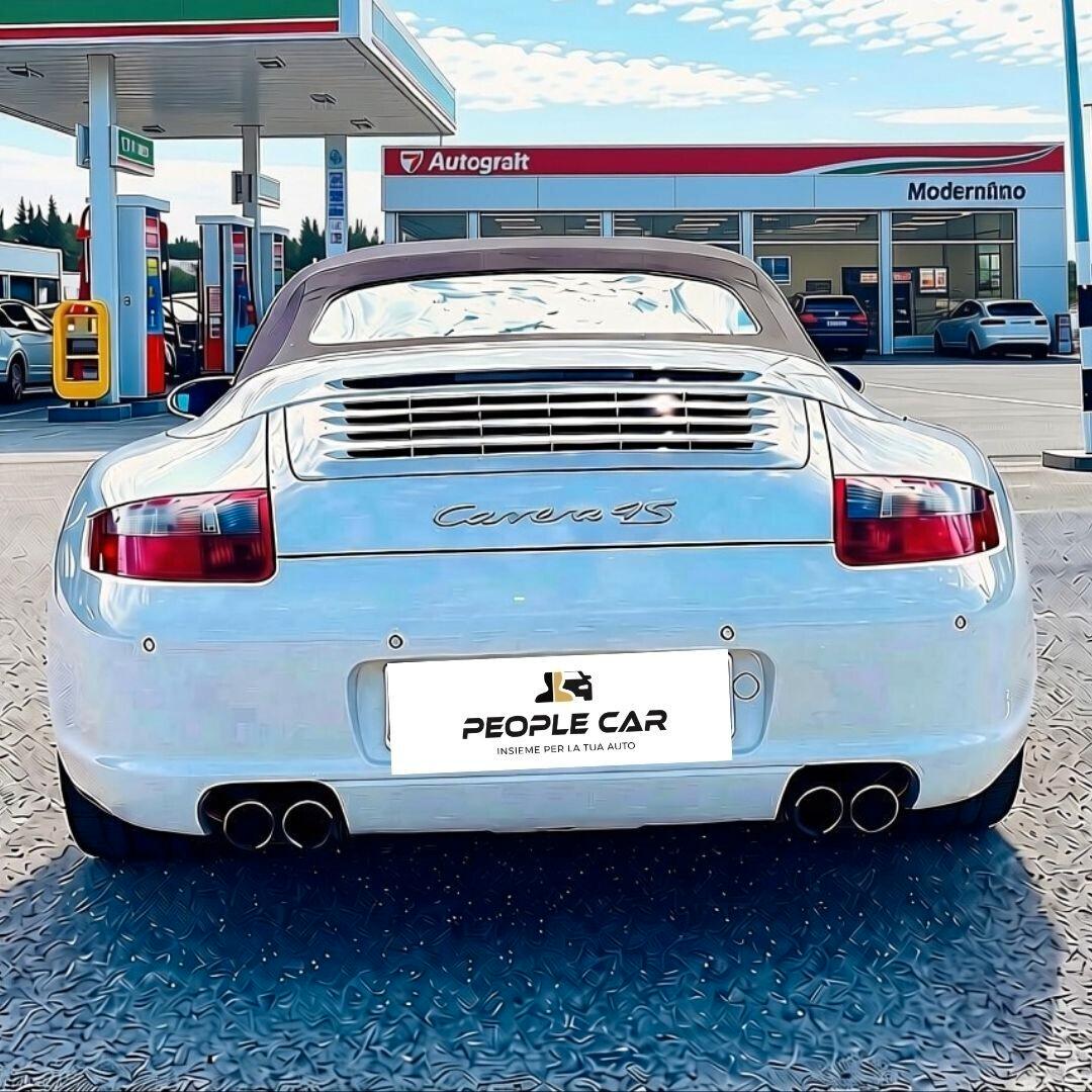 Porsche 911 Carrera 4S Cabriolet - 355CV
