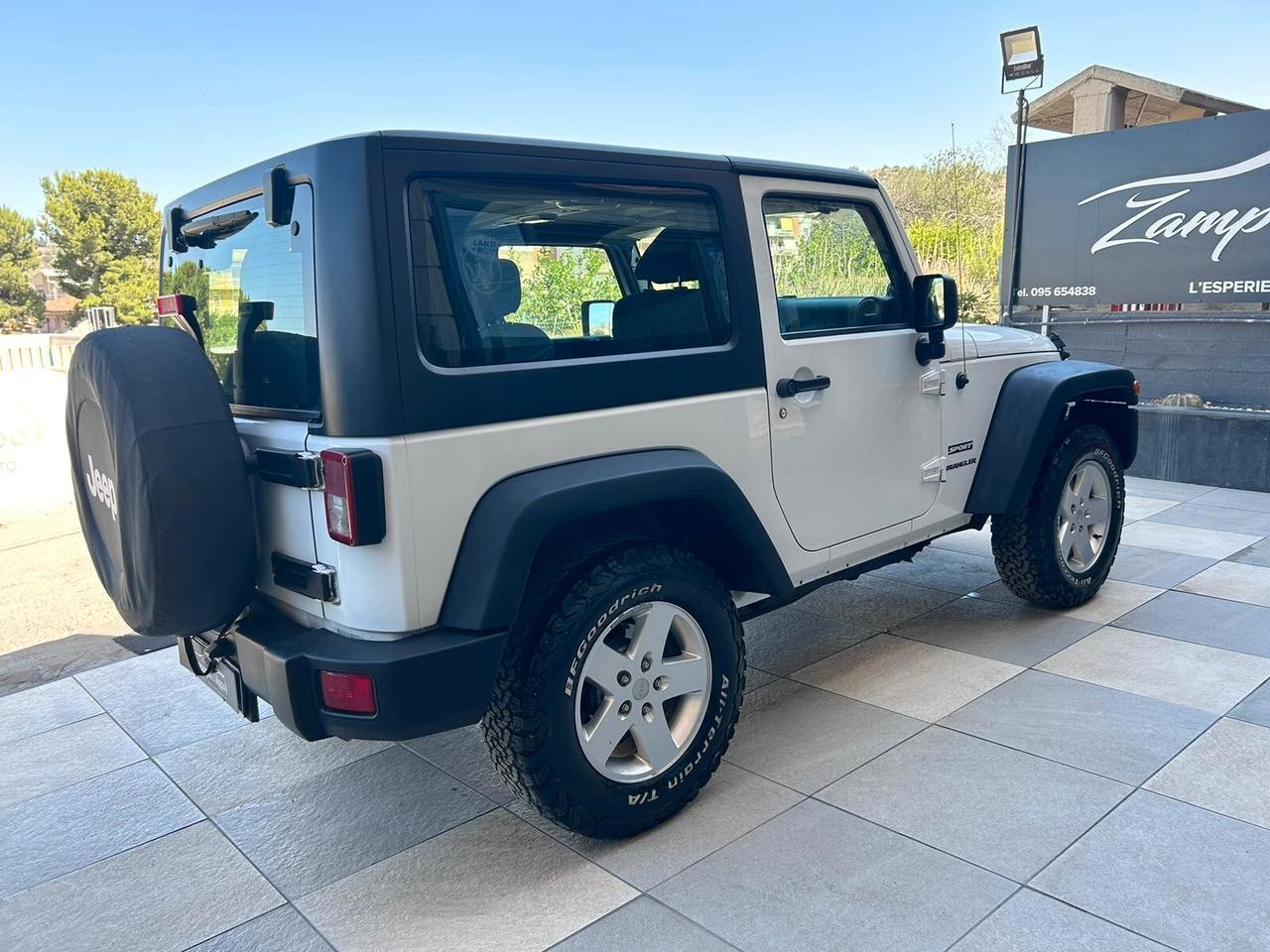 Jeep Wrangler 2.8 CRD DPF Cabrio - 2013