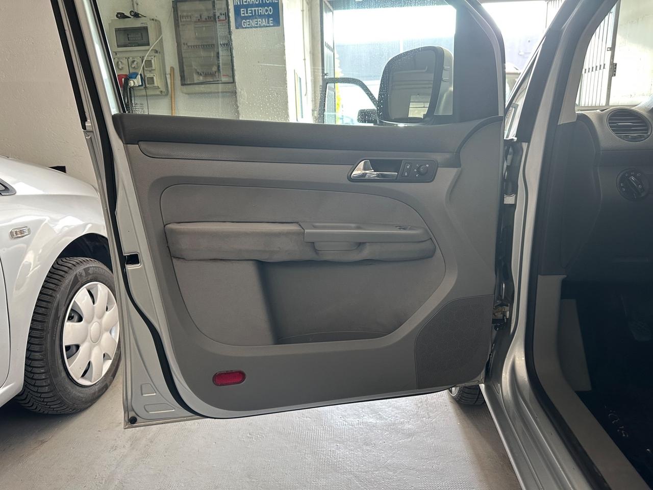 Volkswagen Caddy 2.0 Ecofuel 5p. 7 Posti