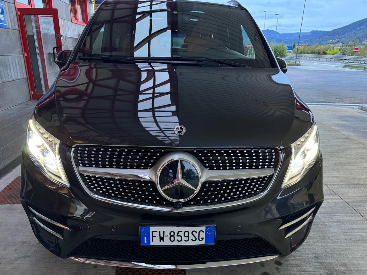 Mercedes-benz V 300 d Automatic 4Matic Premium Business Long