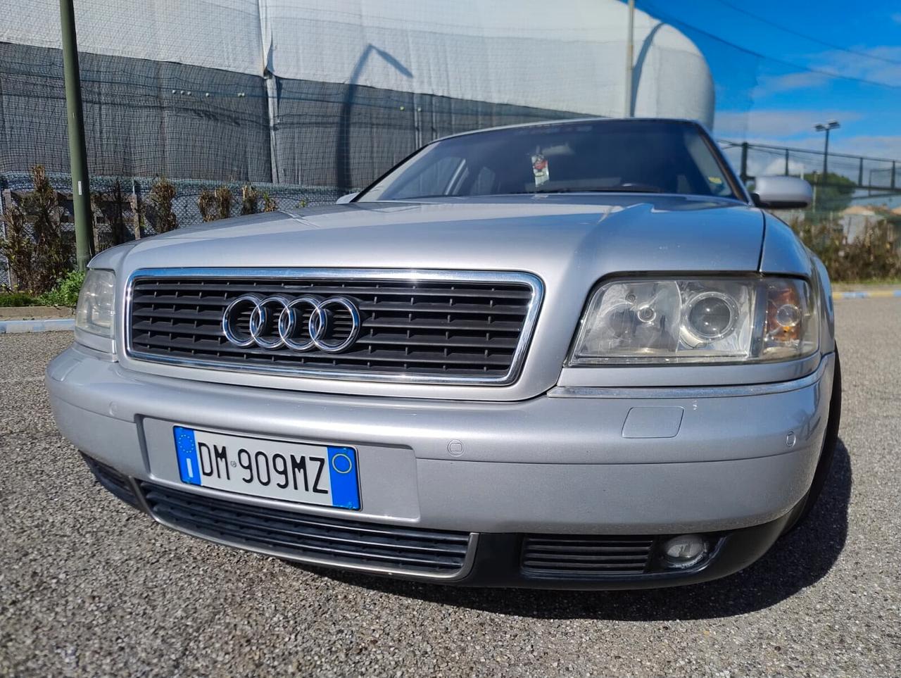 Audi A8 S8 4.2 V8 40V cat quattro