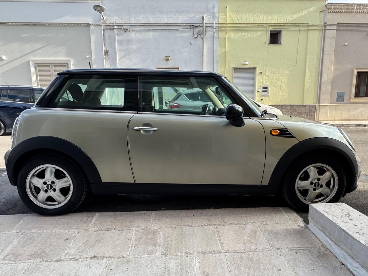 Mini Mini 1.6 16V Cooper D