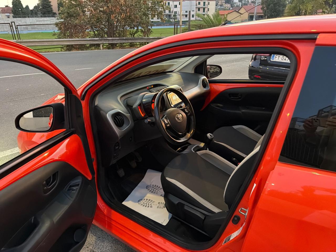 Toyota Aygo 1.0 VVT-i 69 CV 5 porte x-wave