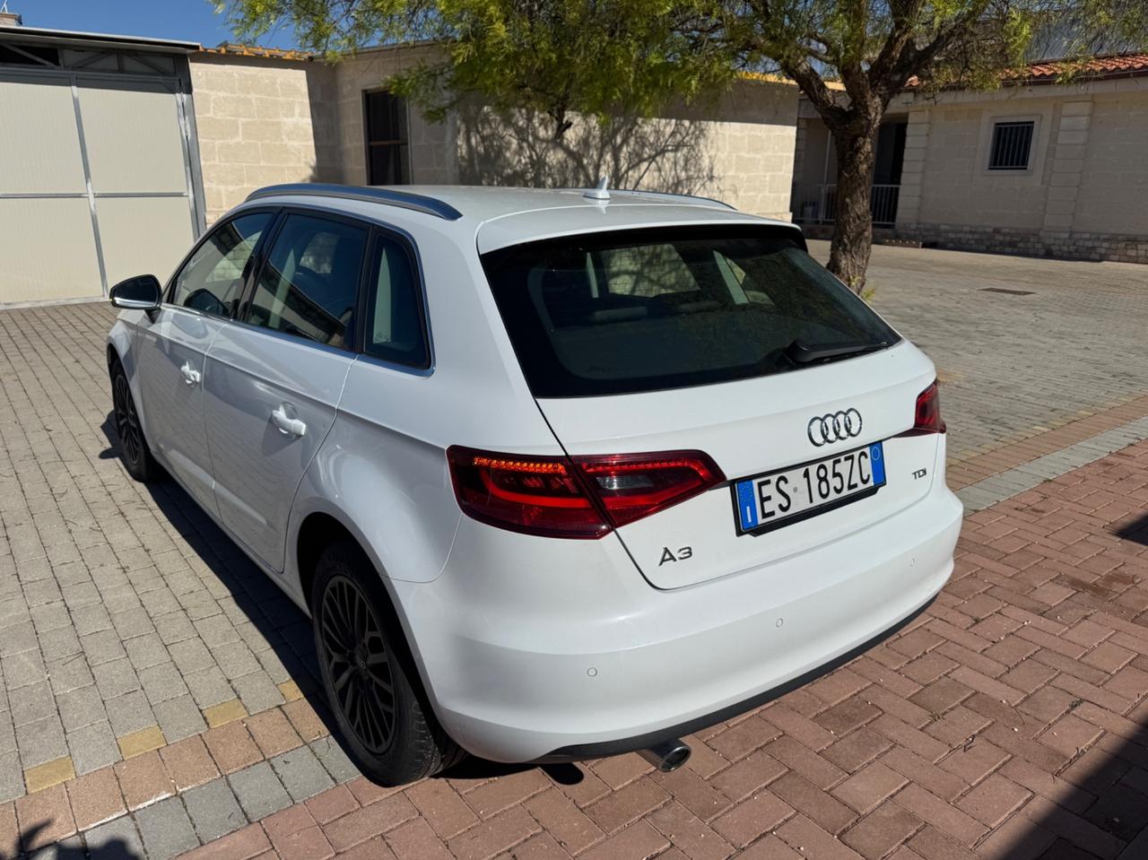 Audi A3 1.6 TDI 105 CV S tronic SPORT