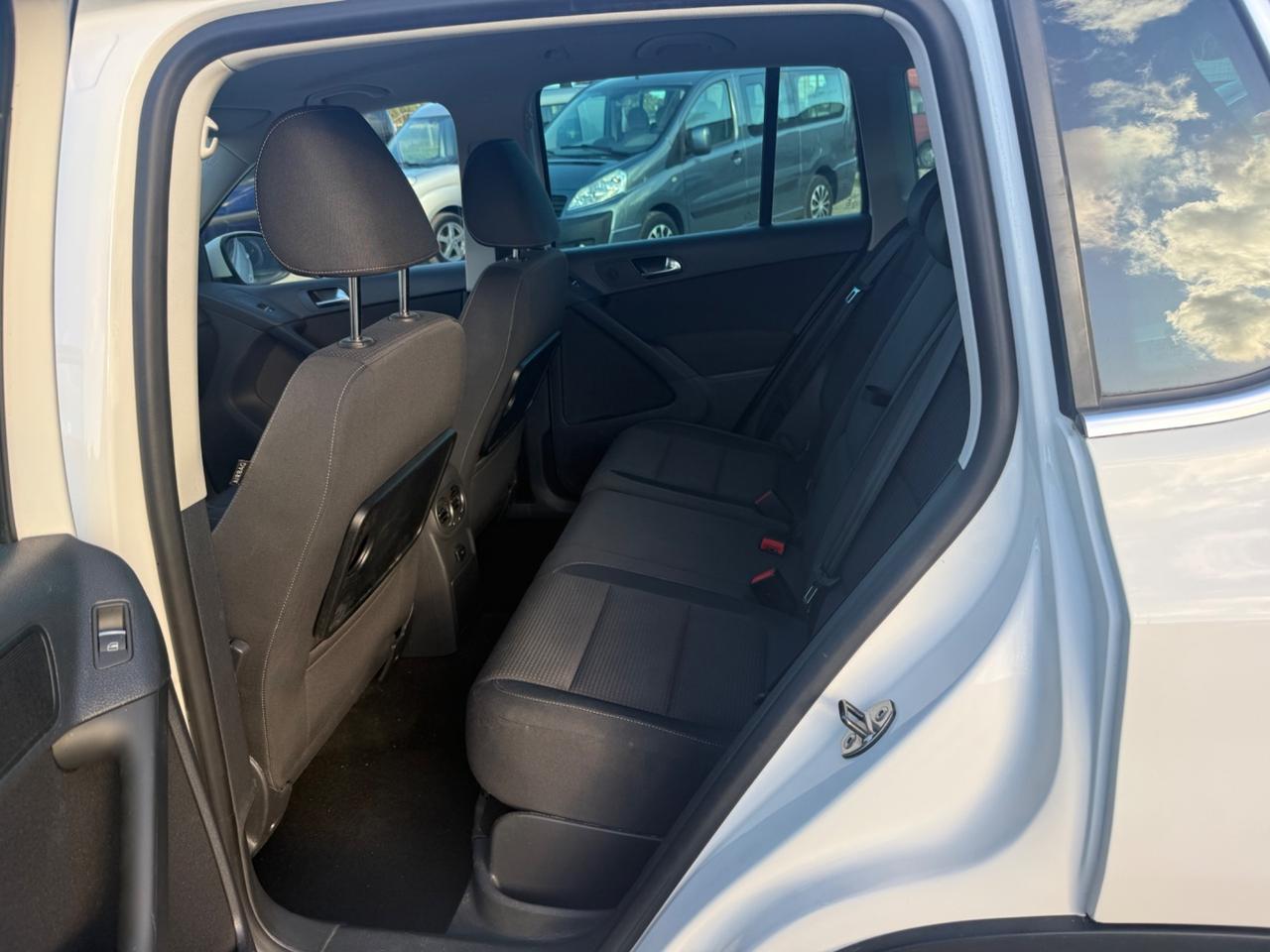 Volkswagen Tiguan 2.0 TDI DPF 4MOTION Sport & Style