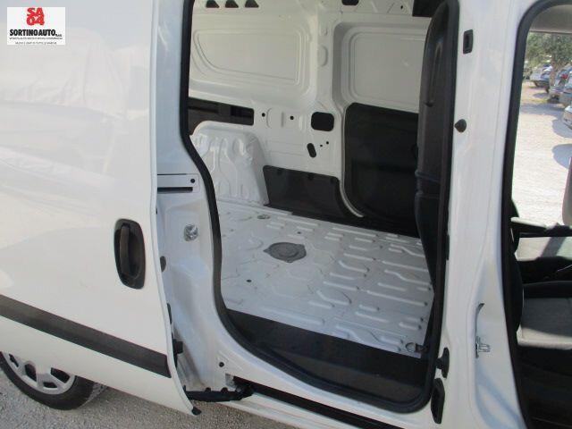 FIAT DOBLO CARGO MAXI 1.6 M.JET 105cv 01/2018 KM160000