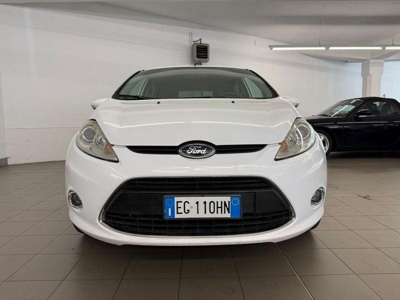 Ford Fiesta Fiesta 3p 1.4 16v + Gpl c/esp E5