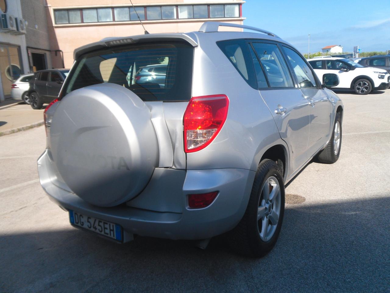 Toyota RAV 4 RAV4 2.2 D-4D 136 CV Sol