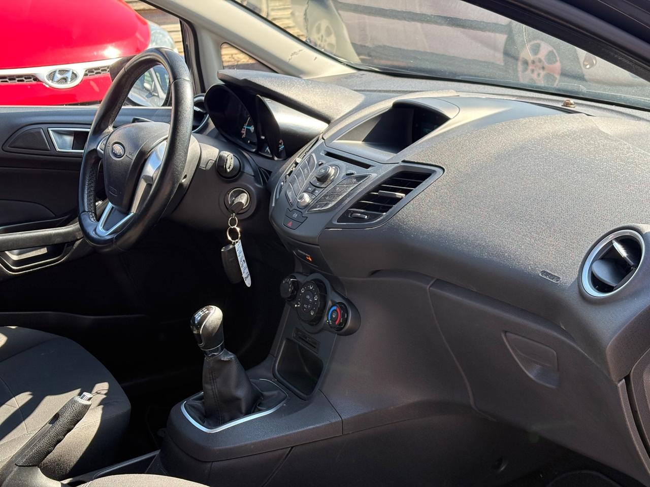 Ford Fiesta 1.2 60CV 5 porte Titanium