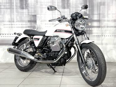 Moto Guzzi V7 Classic 750