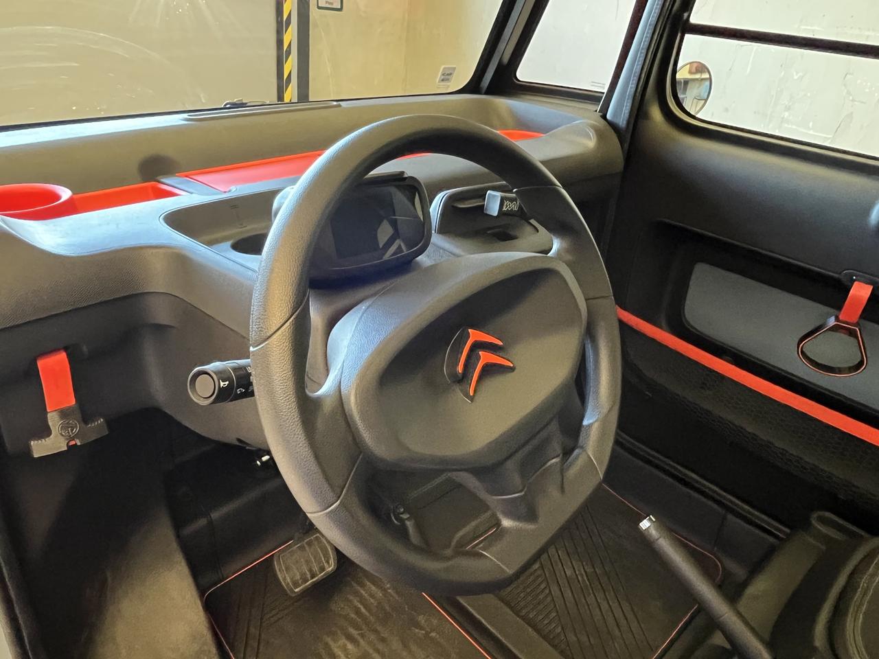 CITROEN AMI - AMI ORANGE