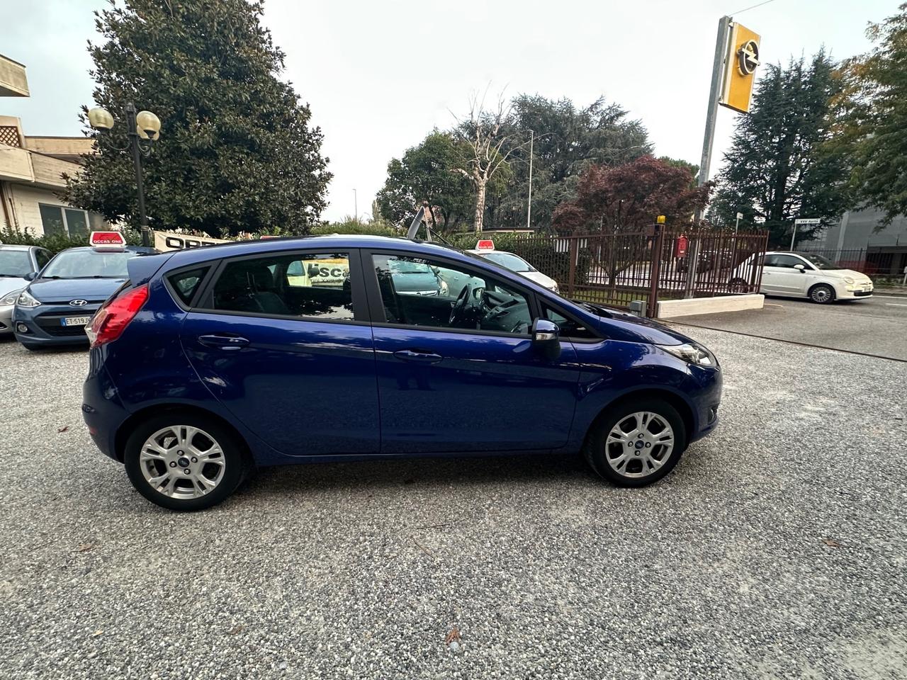 Ford Fiesta 1.2 60CV 5 porte Titanium