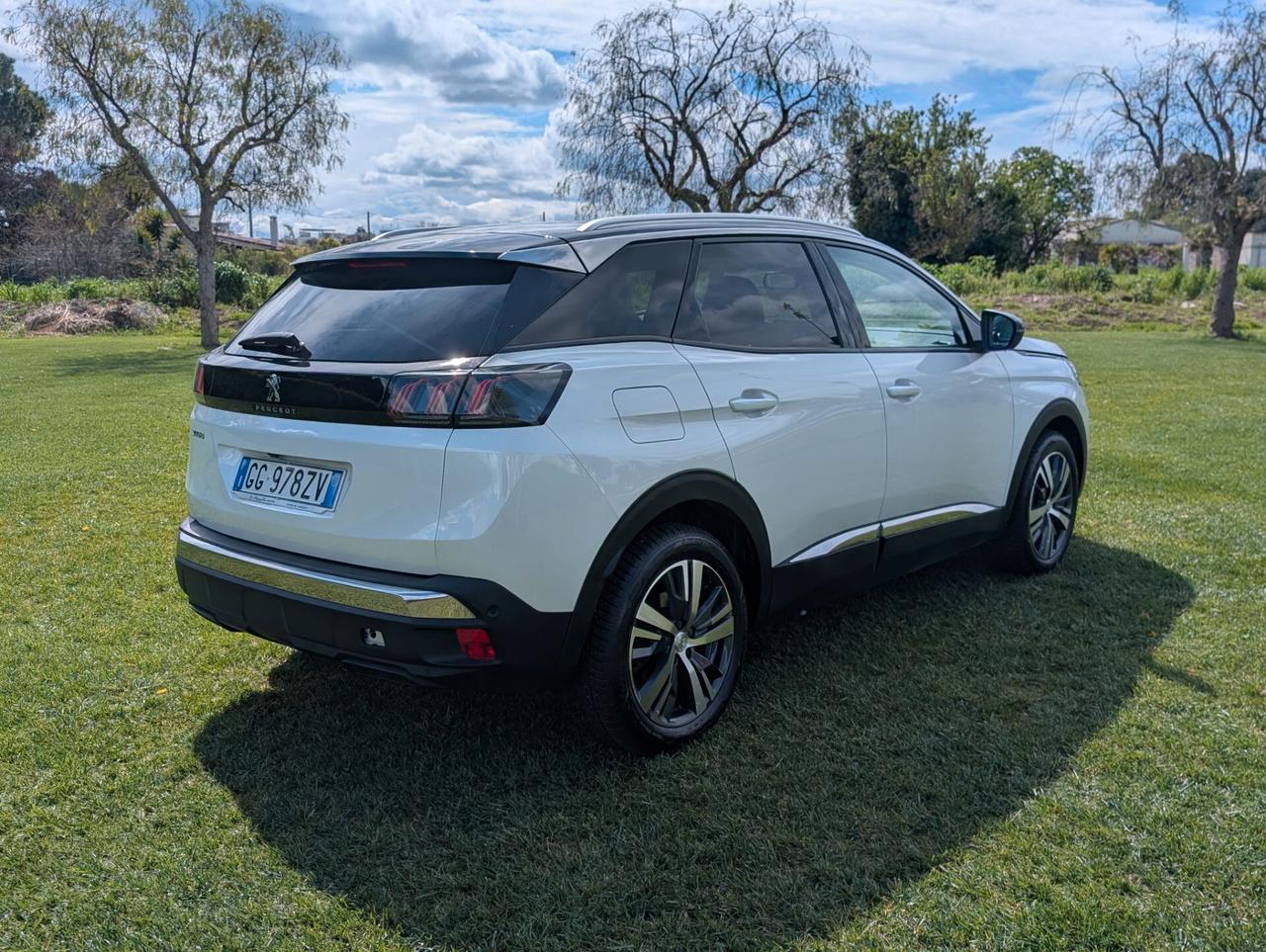 Peugeot 3008 BlueHDi 130 S&S EAT8 Allure
