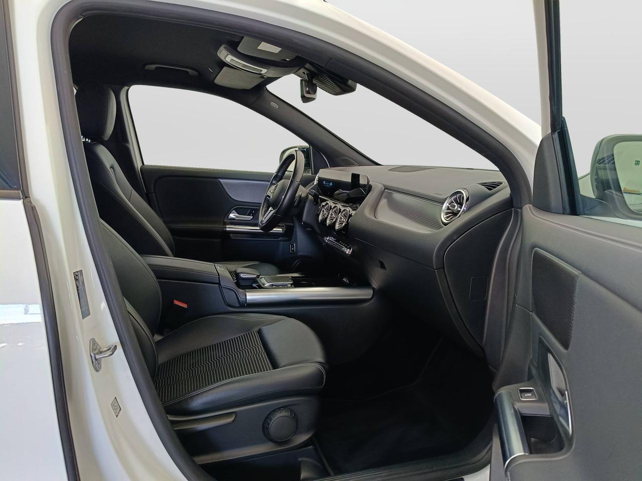 Mercedes-Benz GLA-H247 2020 - GLA 180 d Sport Plus auto