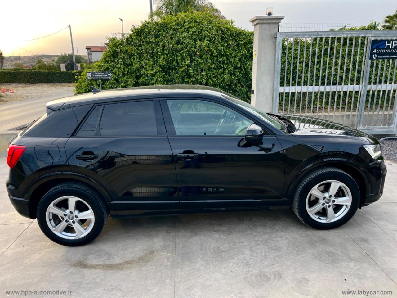 AUDI Q2 1.6 TDI FULL LED NAVI VETRI PRIVACY CERCHI 17