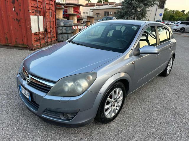 OPEL Astra Benzina/Metano 1.6 16V Twinport 5p Bellissima