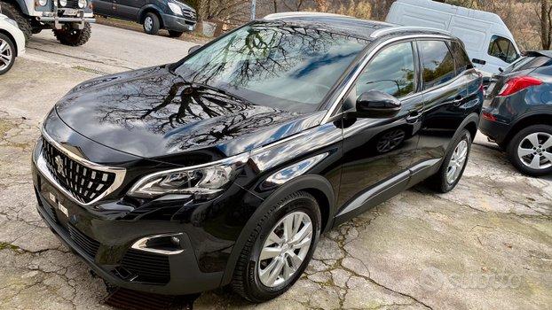 PEUGEOT 3008 1.6 HDI 120cv Aut
