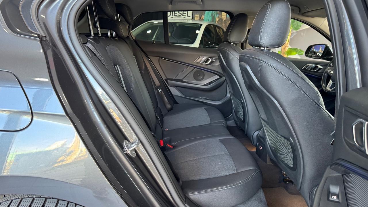Bmw Serie 1 116d 5p.Sport-2019