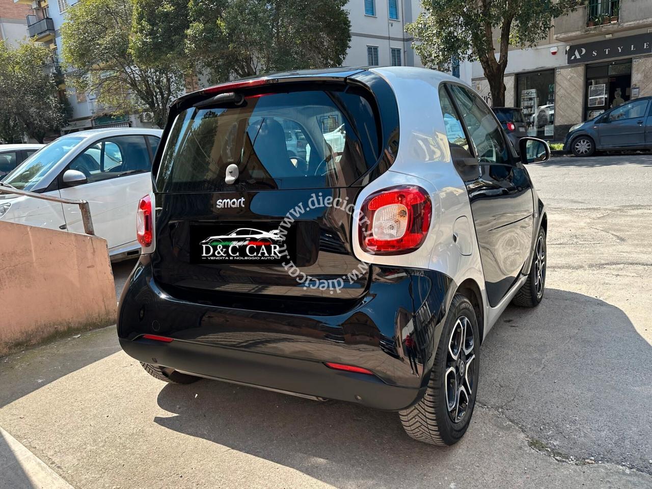 Smart ForTwo 70 1.0 twinamic Prime PELLE USB