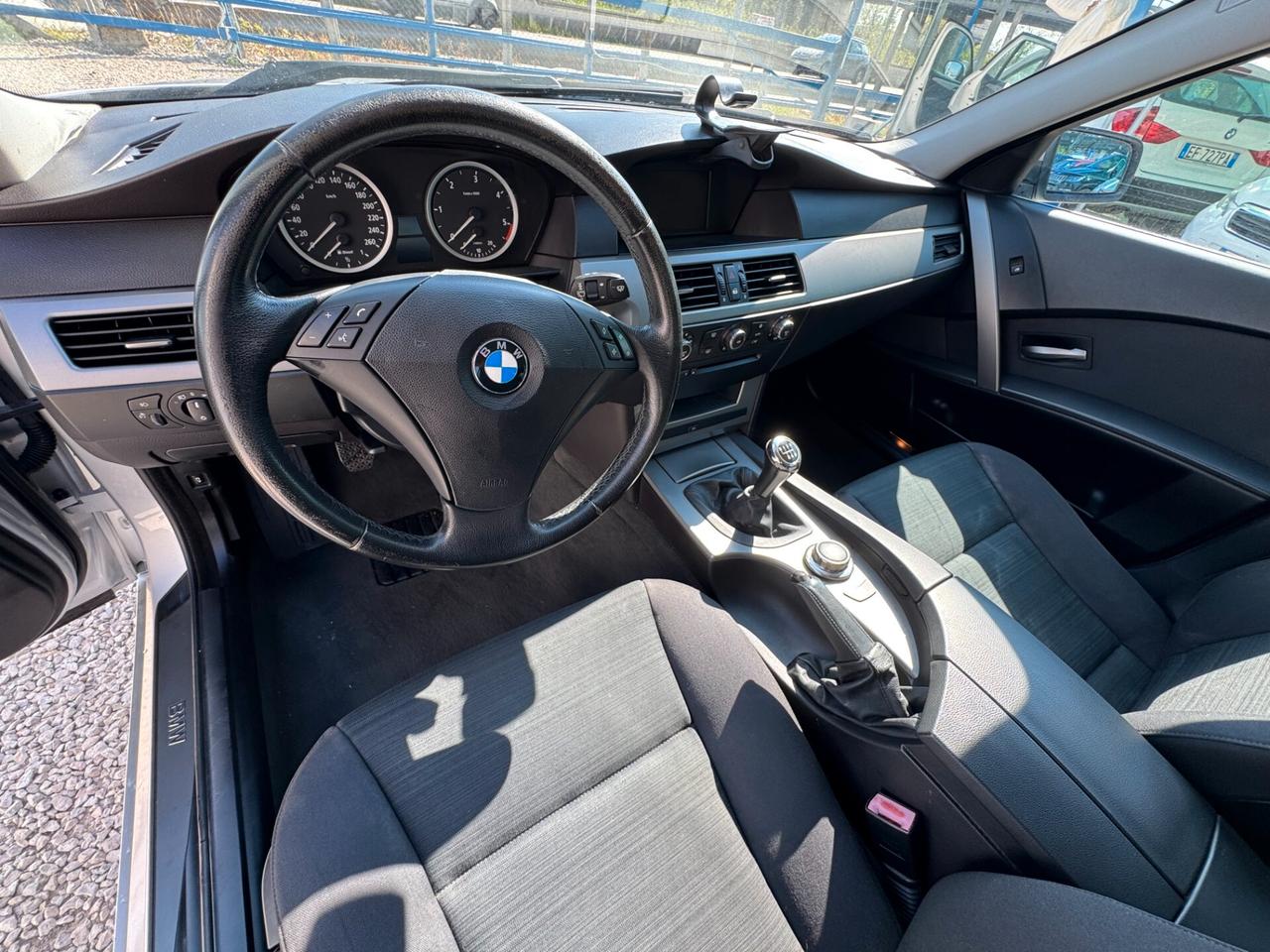 Bmw 520 520d Touring SW 1 prop. km certificati in fattura 2006 pari al nuovo