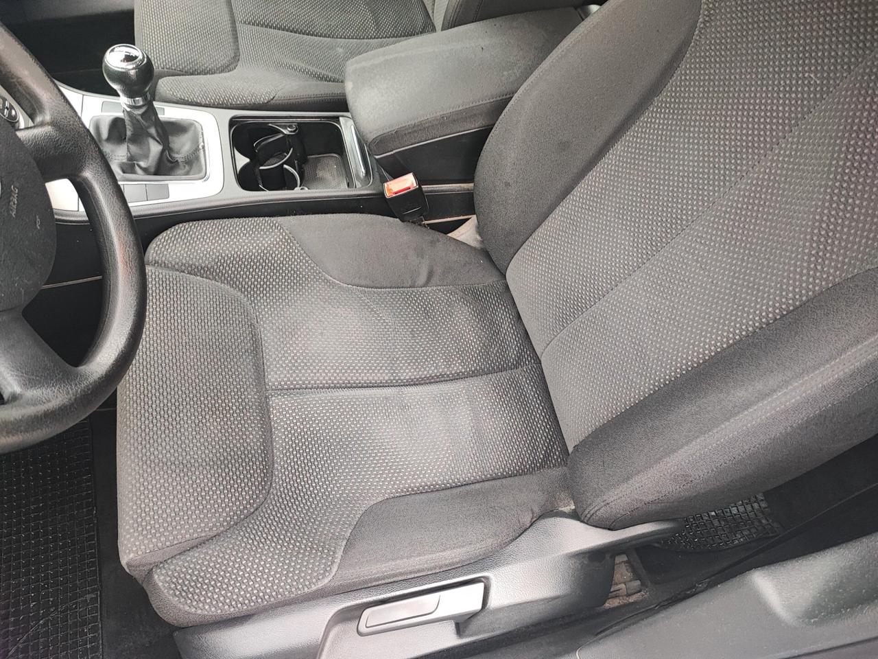 Volkswagen Passat 1.9 TDI/105CV Var. Comfortline