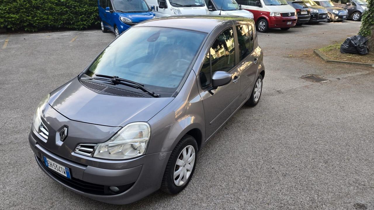 Renault Modus Grand Modus 1.5 dCi 90CV Neopatentati