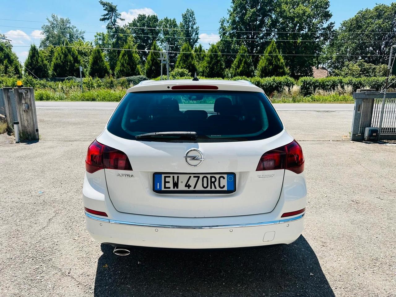 Opel Astra 1.4 Turbo 140CV Sports Tourer GPL Tech Cosmo