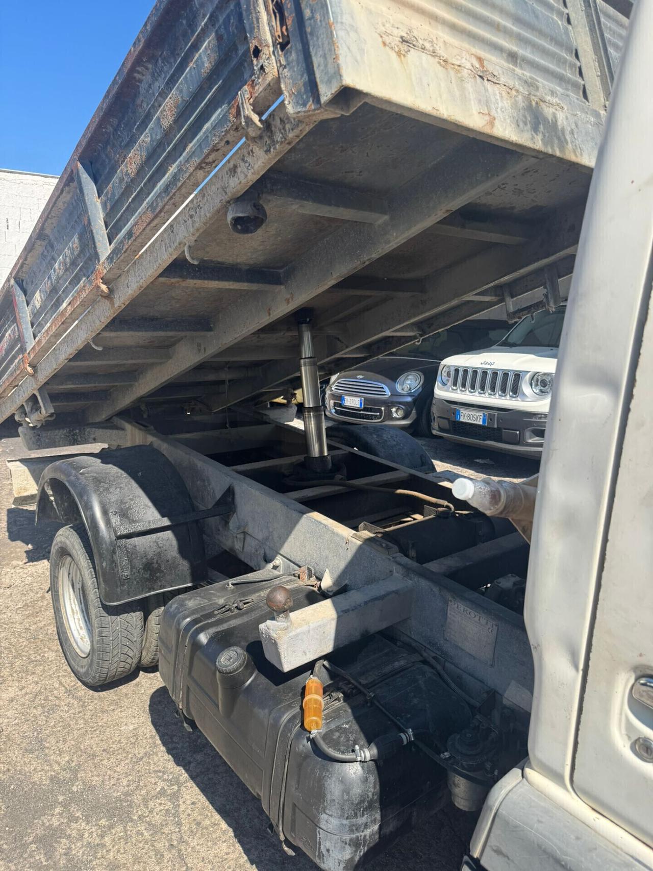 NISSAN CABSTAR E 120 RIBALTABILE 3 LATERALE ANNO 2003