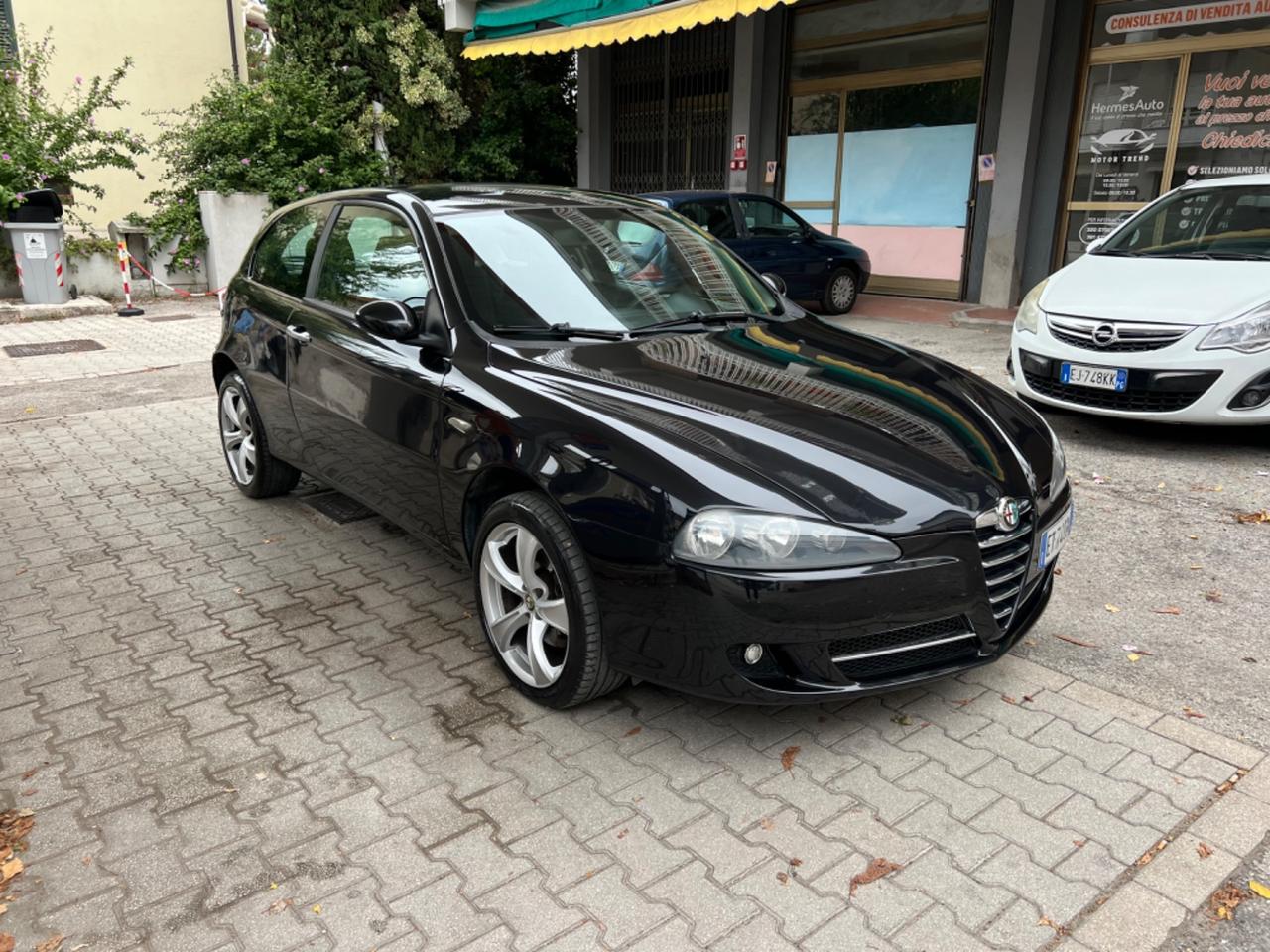 Alfa Romeo 147 1.9 JTD 3 porte Exclusive