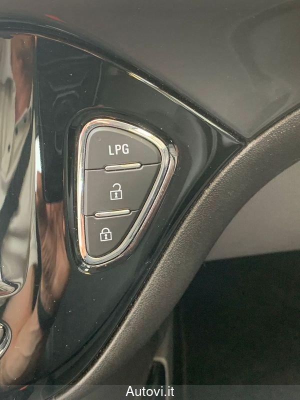 Opel Corsa 1.4 GPL 5 porte Innovation