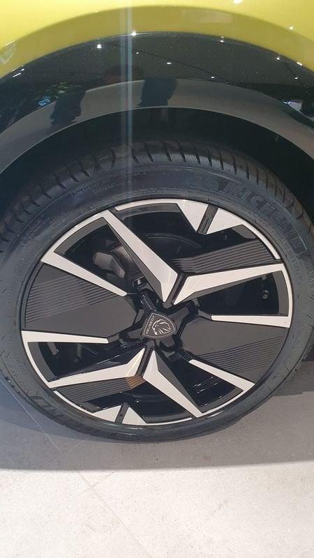 Peugeot 208 Hybrid 110 e-DCS6 GT