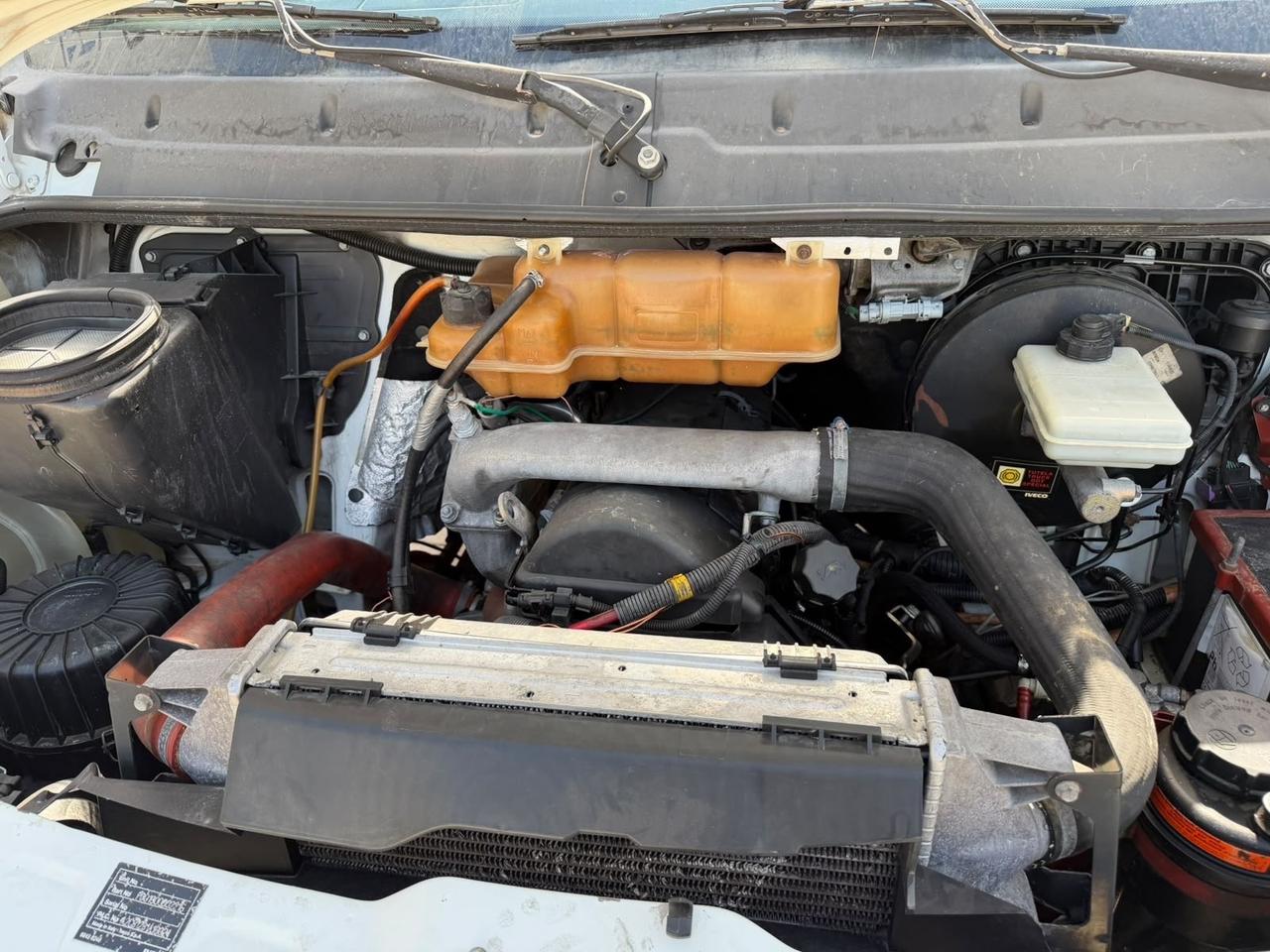 IVECO 35c13 RIBALTABILE TRILATERALE