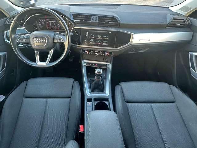 Audi Q3 35 TFSI Business