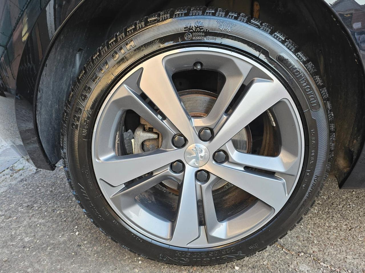 Peugeot 308 BlueHDi 120cv Allure*S&S*Navi*Pdc*Euro6*