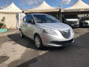 Lancia Ypsilon 1.2 69 CV 5 porte S&S Silver