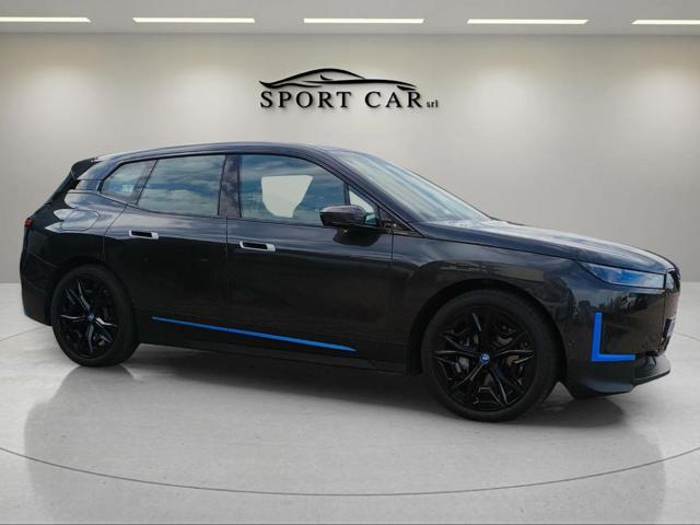 BMW iX xDrive40 Pacchetto Sportivo