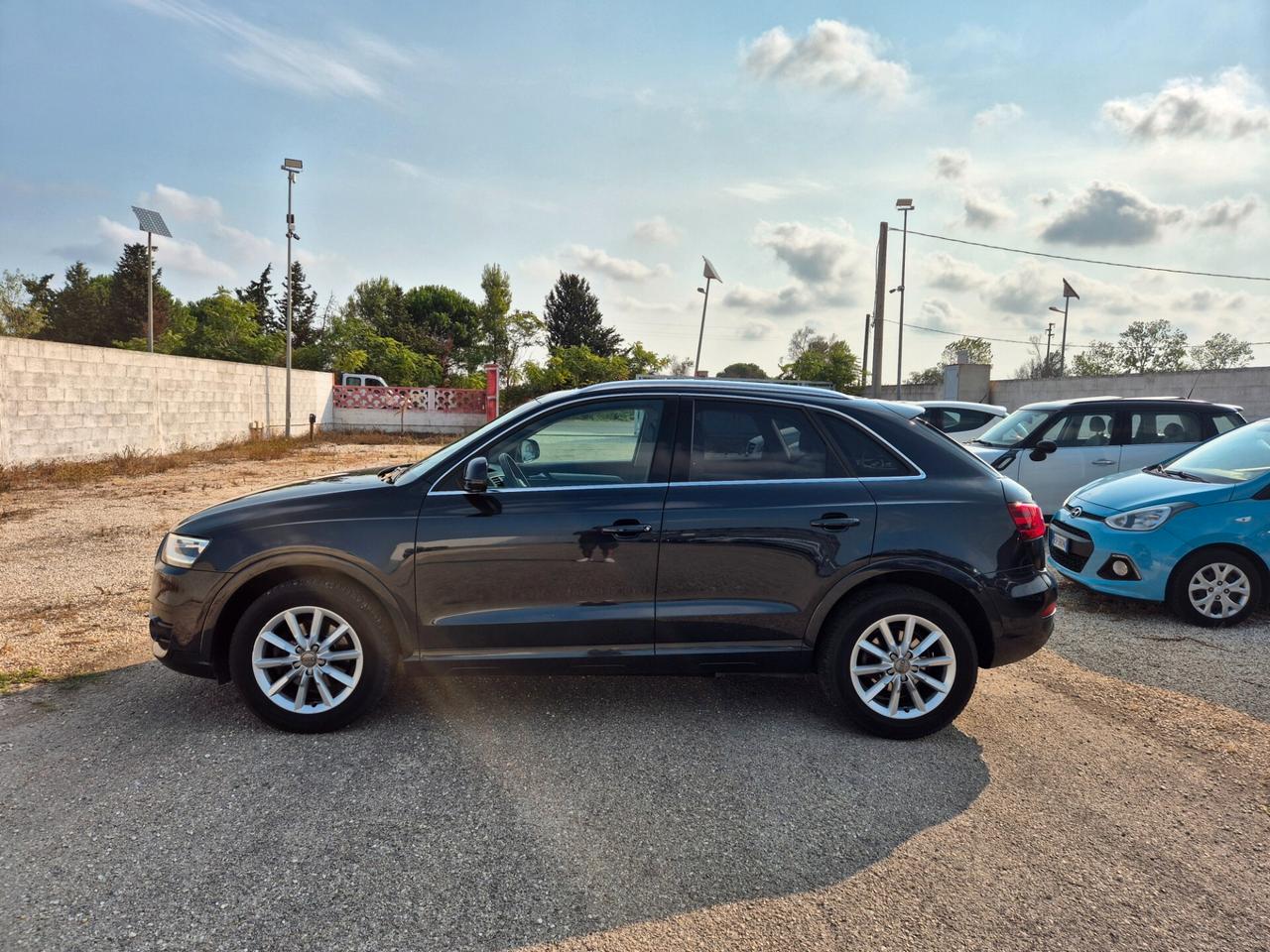 Audi Q3 2.0 TDI 140CV GARANZIA 12 MESI