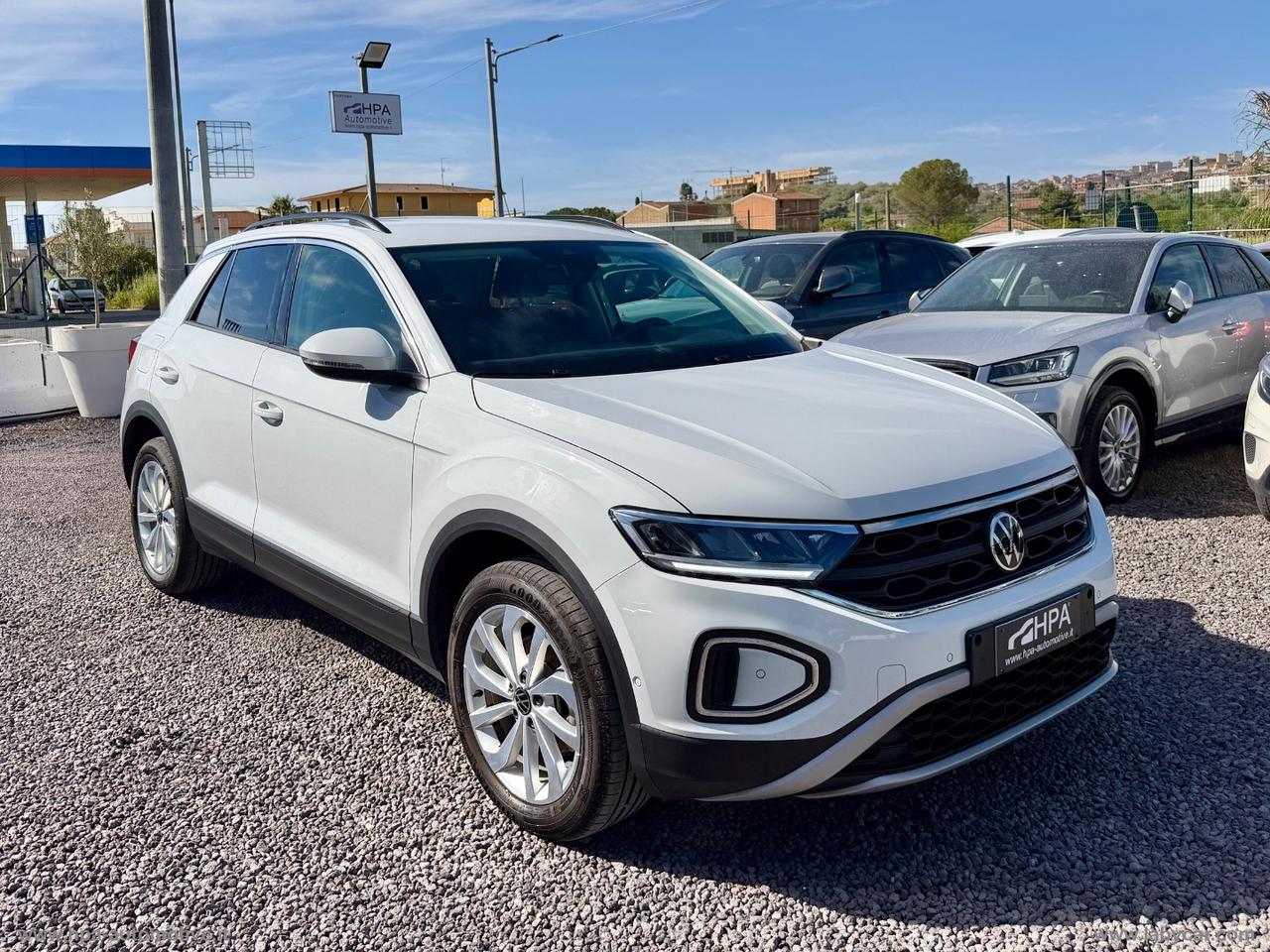 VOLKSWAGEN T-Roc 2.0TDI LED CARPLAY PARK ASSIST ACC