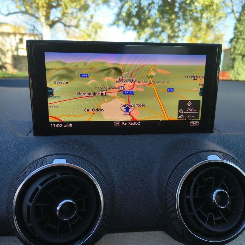 Audi Q2 35 TFSI Business 150 CV