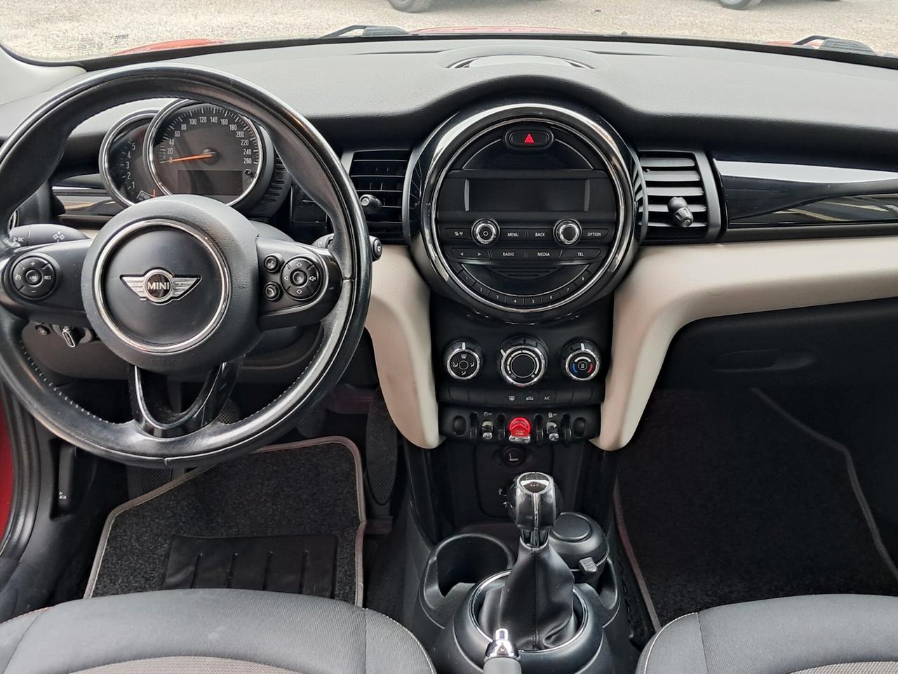 MINI 1.5 COOPER D NEOPATENTATI