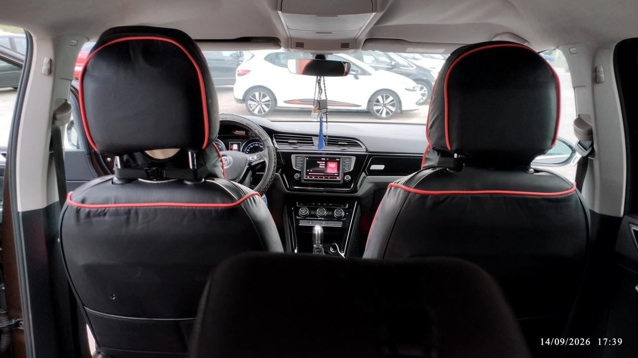 Volkswagen Touran 2.0 TDI 150 CV SCR DSG Executive BlueMotion Tech.