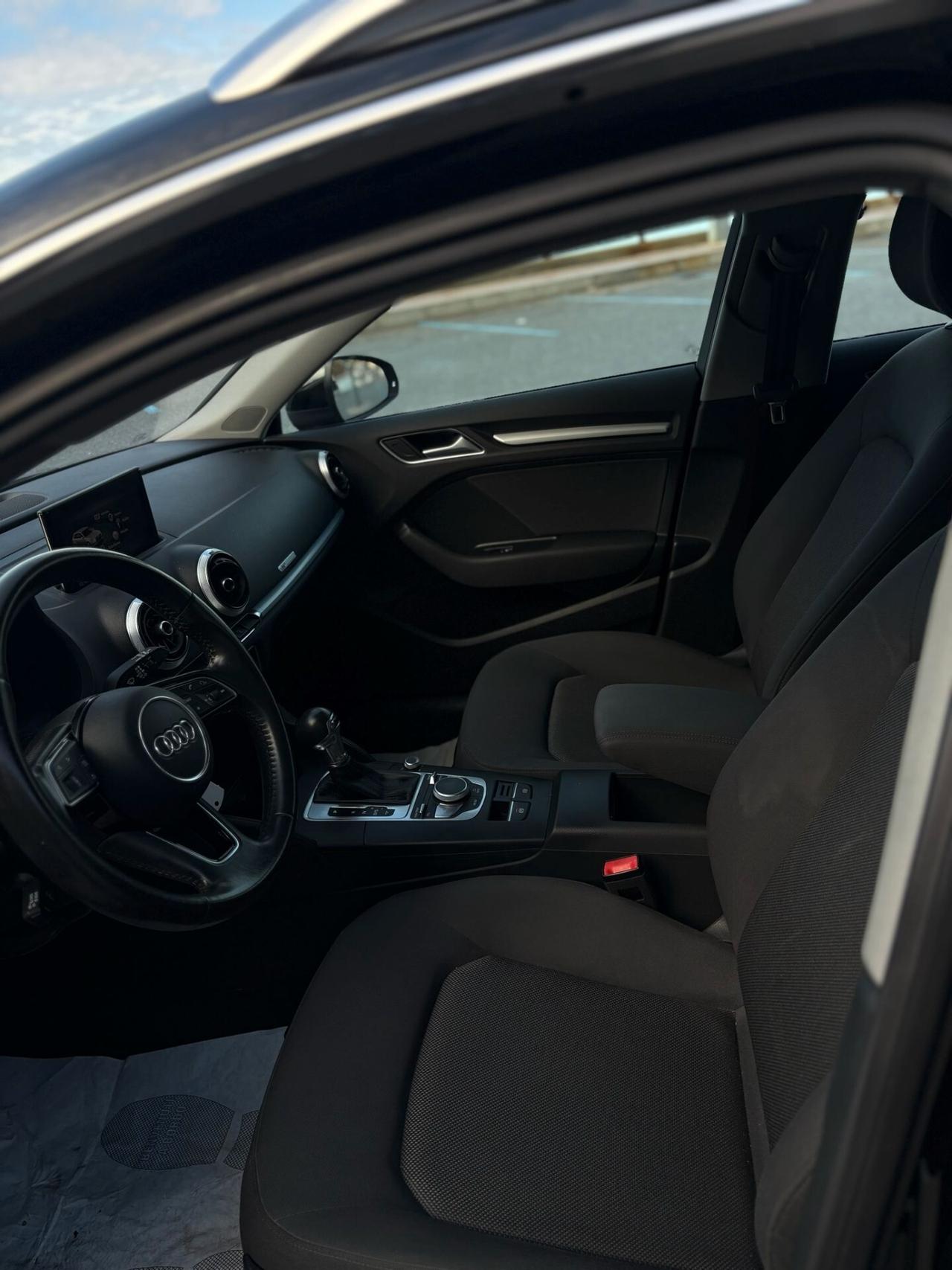 Audi A3 SPB 2.0 TDI S tronic Sport Black Friday