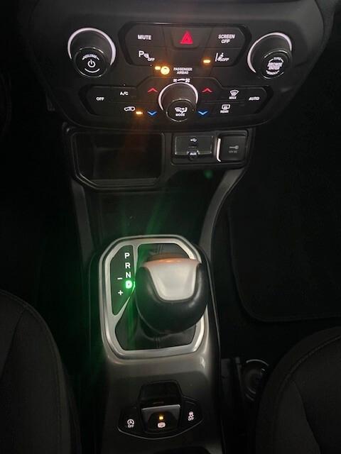Jeep Renegade 1.3 T4 DDCT Limited